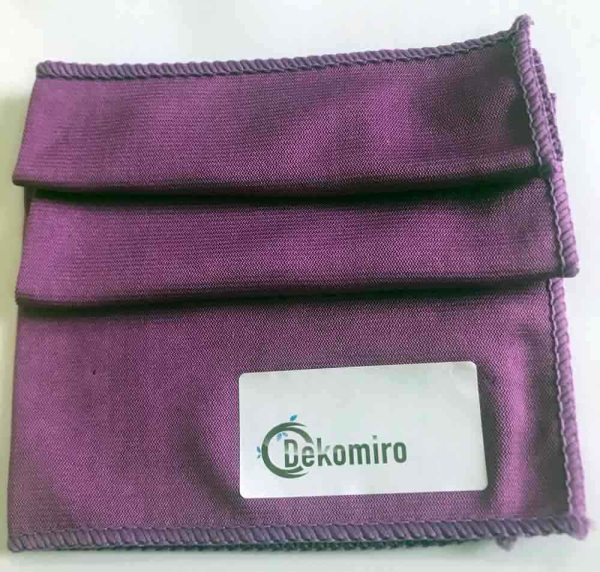 Dekomiro Set Eisch 2 Burgundergläser 522/1 im Geschenkkarton mit Dekomiro Glasputztuch